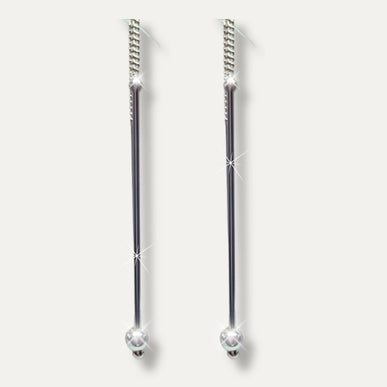 Aretes largos elegantes. Aretes de plata. Aretes largos. Aretes plata. Aretes para mujer. Aretes. Aretes de moda 2024. Aretes pandora. Aretes Tous. Zirconia. Aretes para fiesta de noche. Aretes ferragamo. Aretes louis vuitton. Aretes de plata largos varitas mágicas. Plata esterlina. Plata ley 925. Plata pura. Plata 925.