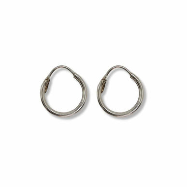 Aretes largos elegantes. Aretes arracadas mujer. Arracadas. Arracadas gruesas. Arracadas de moda 2024. Arracadas de plata. Arracadas de plata para mujer. Aretes de plata. Arracada de plata craqueladas. Aretes de argolla. Pendiente de aro. Plata esterlina. Plata ley 925. Plata pura. Plata 925.