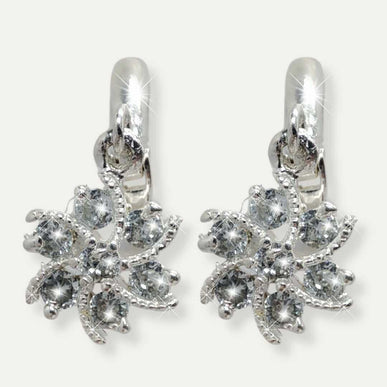 Aretes largos elegantes. Aretes arracadas mujer. Arracadas. Arracadas gruesas. Arracadas de moda 2024. Arracadas de plata. Arracadas de plata para mujer. Aretes de plata. Arracada de plata abrillantada con líneas. Aretes de argolla. Arracadas de plata de flor. Zirconia. Arete con zirconia. Aretes para fiesta de noche. Pendiente de aro. Plata esterlina. Plata ley 925. Plata pura. Plata 925.