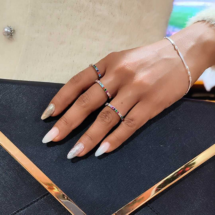 Anillos. Anillo de plata. Anillos de plata. Anillos para mujer. Anillos mujer. Anillos 2024. Anillos aniversario. Bvlgari. Anillo pandora. Anillos Tiffany. Regalos para mujer. Anillos mujer plata. Anillo joyería. Regalos para amiga, regalo para novia. Plata esterlina. Plata ley 925. Plata pura. Plata 925. Anillo de plata Churumbela multicolor.