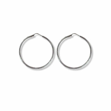 Aretes largos elegantes. Aretes arracadas mujer. Arracadas. Arracadas gruesas. Arracadas de moda 2024. Arracadas de plata. Arracadas de plata para mujer. Aretes de plata. Arracada de plata craqueladas. Aretes de argolla. Pendiente de aro. Plata esterlina. Plata ley 925. Plata pura. Plata 925.