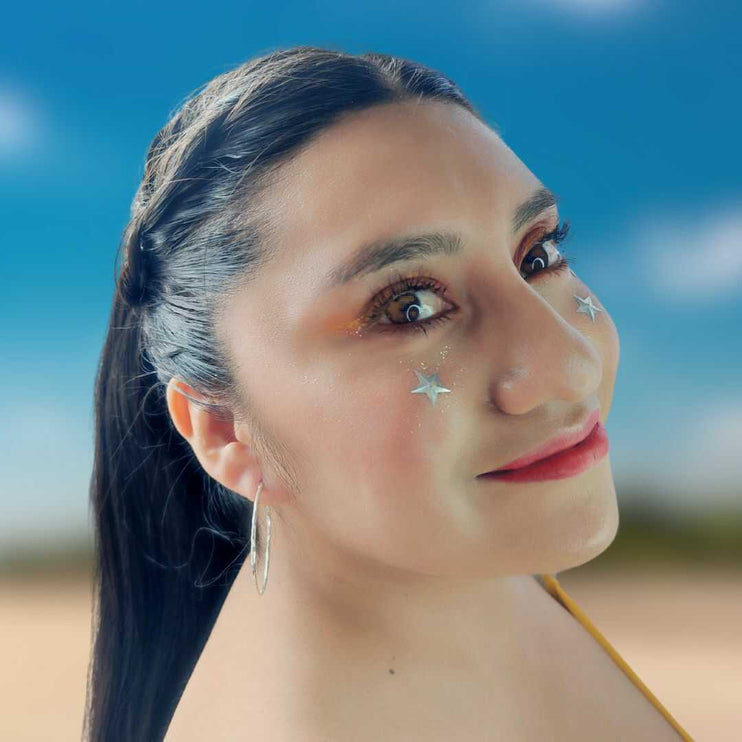 Aretes largos elegantes. Aretes arracadas mujer. Arracadas. Arracadas gruesas. Arracadas de moda 2024. Arracadas de plata. Arracadas de plata para mujer. Aretes de plata. Arracada de plata tipo disco. Aretes de argolla. Pendiente de aro. Plata esterlina. Plata ley 925. Plata pura. Plata 925.