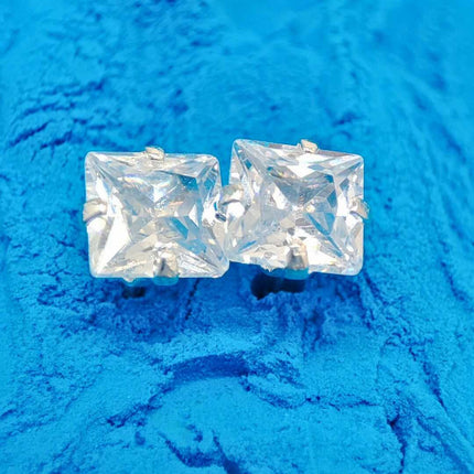 Broqueles de plata. Aretes broquel. Aretes de broquel. Broqueles. Broqueles para bebé. Aretes plata. Aretes para mujer. Aretes. Aretes de moda 2024. Aretes pandora. Aretes Tous. Aretes ferragamo. Aretes louis vuitton. Broqueles de plata con piedra zirconia cuadrangular. Zirconia. Plata esterlina. Plata ley 925. Plata pura. Plata 925.