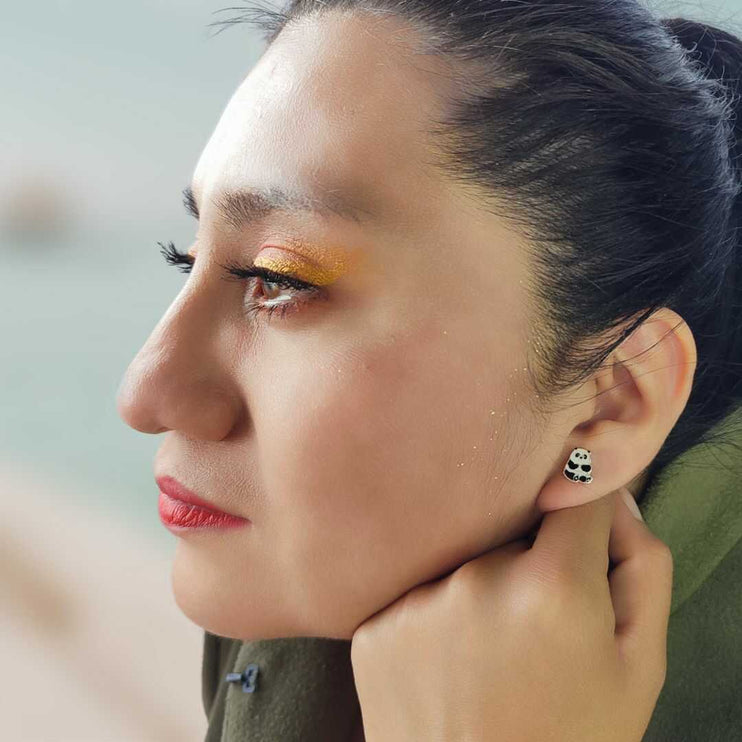 Broqueles de plata. Aretes broquel. Aretes de broquel. Broqueles. Broqueles para bebé. Aretes plata. Aretes para mujer. Aretes. Aretes de moda 2024. Aretes pandora. Aretes Tous. Aretes ferragamo. Aretes louis vuitton. Broqueles de plata tipo panda. Plata esterlina. Plata ley 925. Plata pura. Plata 925.