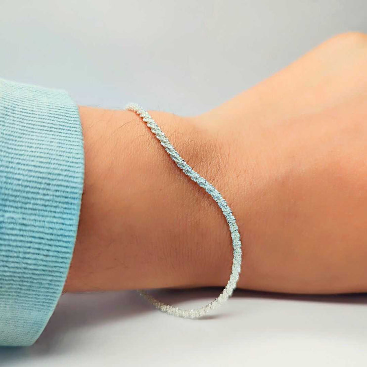 Pulsera de plata. Pulsera plata. Pulseras de plata. Pulseras mujer. Pulseras para mujer. Pulsera cartier mujer. Pulsera Tiffany. Pulsera Pandora. Pulsera Tous. Pulsera Shasa. Pulsera joyería. Pulseras moda 2024. Pulsera moda. Pulseras para mi esposa. Plata esterlina. Plata ley 925. Plata pura. Plata 925. Pulsera de plata tipo espuma.