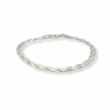 Pulsera de plata. Pulsera plata. Pulseras de plata.  Pulseras mujer.  Pulseras para mujer. Pulsera cartier mujer. Pulsera Tiffany. Pulsera Pandora. Pulsera Tous. Pulsera Shasa. Pulsera joyería. Pulseras moda 2024. Pulsera moda. Pulseras para mi esposa. Plata esterlina. Plata ley 925. Plata pura. Plata 925. Pulsera de plata trenzada plana.